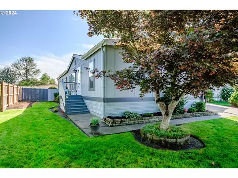 300 Western St #74, Albany, OR 97322