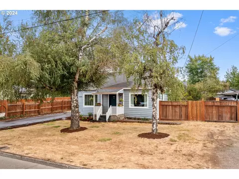 207 Shirley St, Molalla, OR 97038