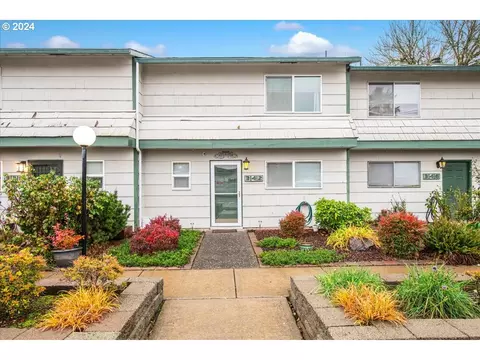 342 NE 103rd St, Vancouver, WA 98685