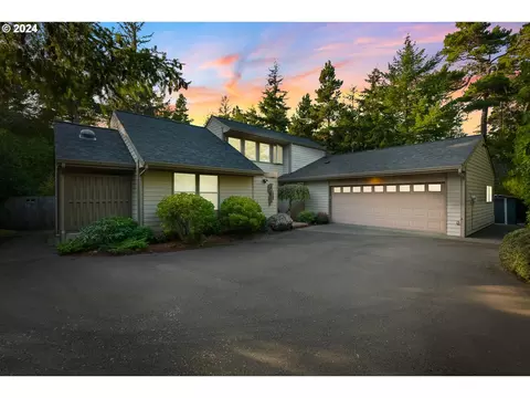 88096 Windleaf Way, Florence, OR 97439