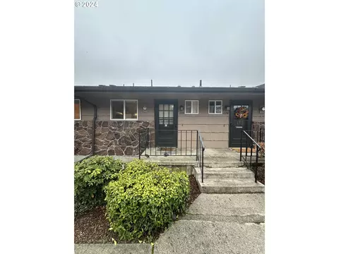 1372 SE Court Ave, Roseburg, OR 97470