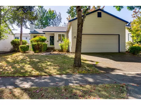 17864 SW Gillette Ln, Sherwood, OR 97140