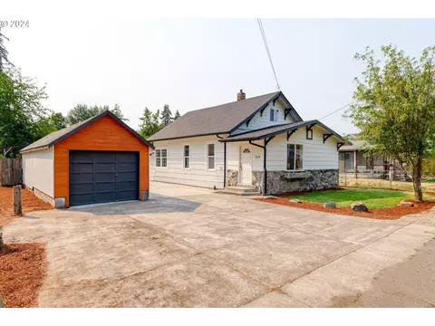 314 Enos St, Amity, OR 97101