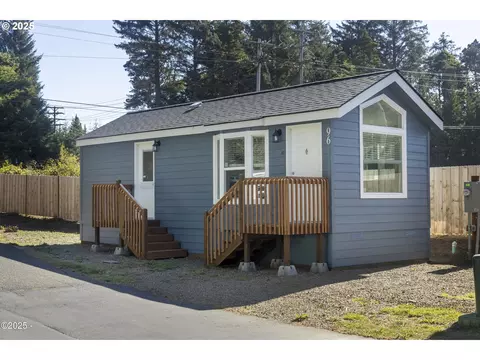 4875 N Hwy 101 #96, Depoe Bay, OR 97341