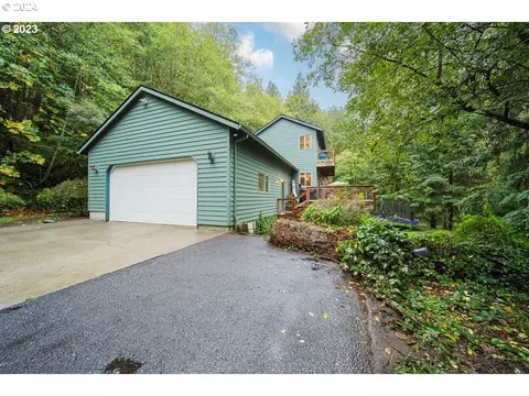 40484 SE Roads End, Sandy, OR 97055
