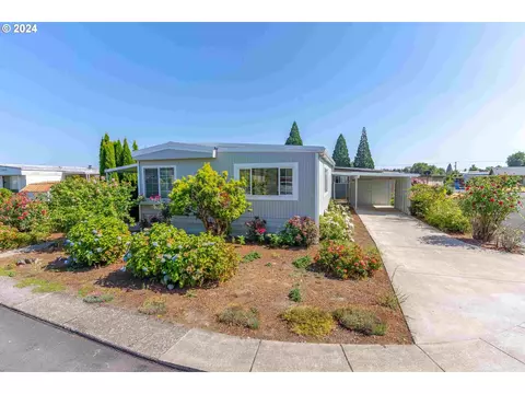 3486 Rainbow Loop, Hubbard, OR 97032