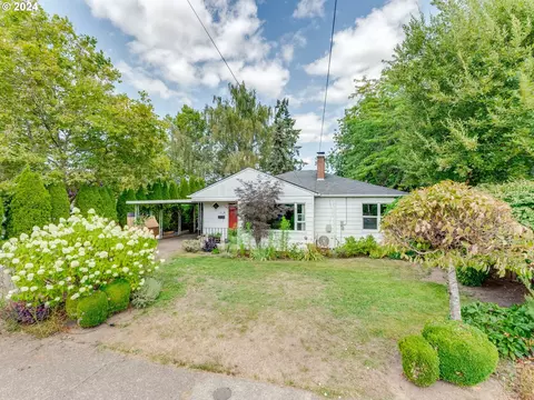 419 NE 14th St, Mcminnville, OR 97128