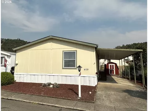 409 Shadow Ranch Ln, Roseburg, OR 97470