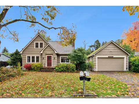 2262 SE Lindenbrook Ct, Milwaukie, OR 97222