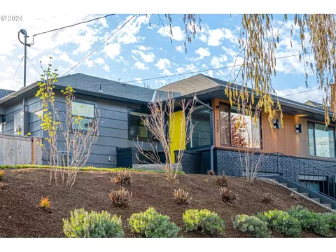 4809 N Kerby Ave #A, Portland, OR 97217
