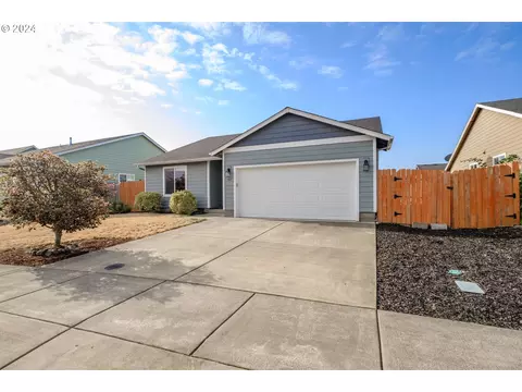 162 E Joy St, Lebanon, OR 97355