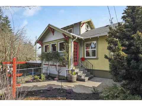 1042 NE Dekum St, Portland, OR 97211