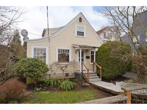 80 W 19th Aly, Eugene, OR 97405