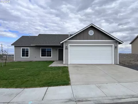 2905 Curlew St, Umatilla, OR 97882