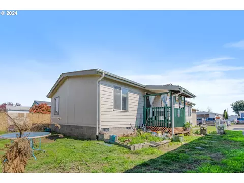 2130 21st Pl, Albany, OR 97322