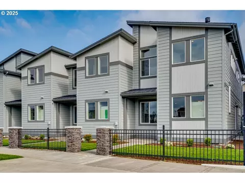 4224 SE Century Blvd, Hillsboro, OR 97123