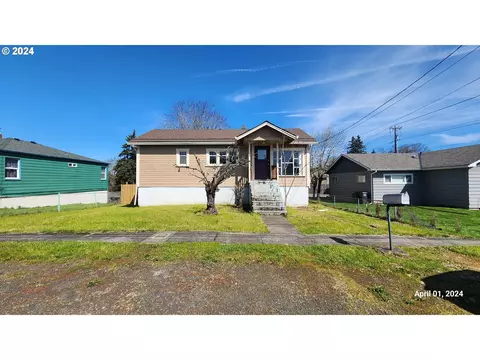 390 S 7th St, Saint Helens, OR 97051