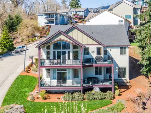 1806 N 6th St, Washougal, WA 98671