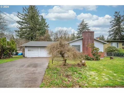 13720 SE Taylor St, Portland, OR 97233