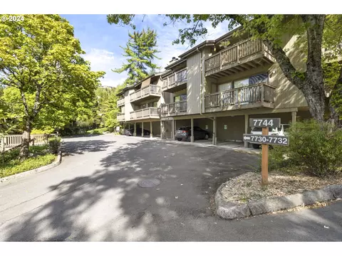 7744 SW Barnes Rd #G, Portland, OR 97225