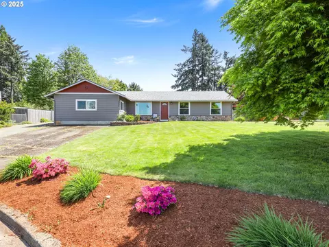 21520 S Clearview Ct, Oregon City, OR 97045