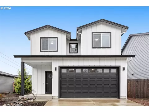 12410 NE 102nd St, Vancouver, WA 98682