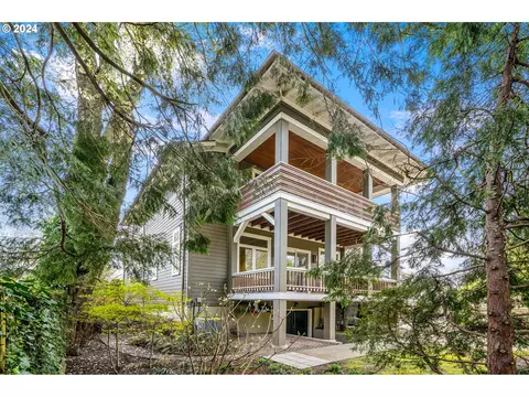 4007 SE Taylor St, Portland, OR 97214