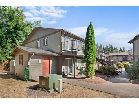 2424 Main St, Sweet Home, OR 97386