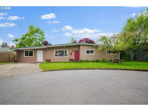 100 Ivy Ln, Monmouth, OR 97361