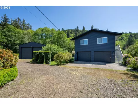 19065 Steelhead Pl, Cloverdale, OR 97112