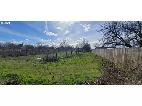 Oregon Ln, Irrigon, OR 97844