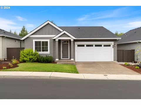 132 NW Liberty Ln, Estacada, OR 97023