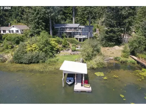 83569 Clear Lake Rd, Florence, OR 97439