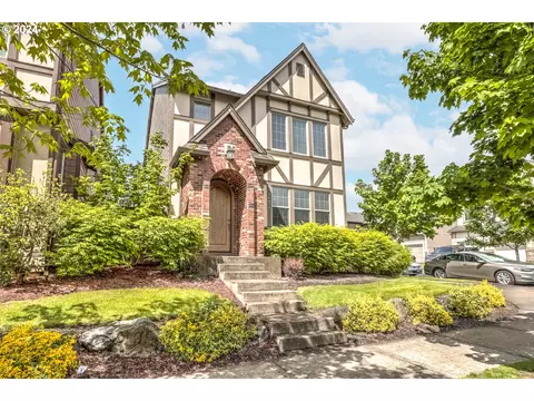 16855 SW 133rd Ter, Tigard, OR 97224