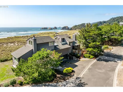 508 N Breaker Point Dr #508, Cannon Beach, OR 97110
