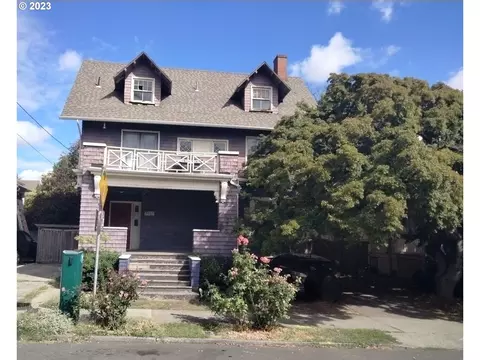 2367 NW Kearney St, Portland, OR 97210