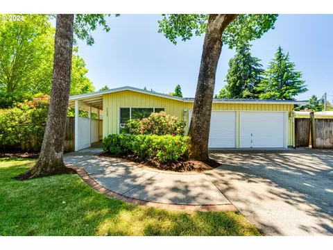 1523 Larkspur Loop, Eugene, OR 97401
