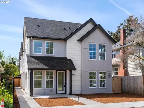 6538 SE Ramona St #2, Portland, OR 97206