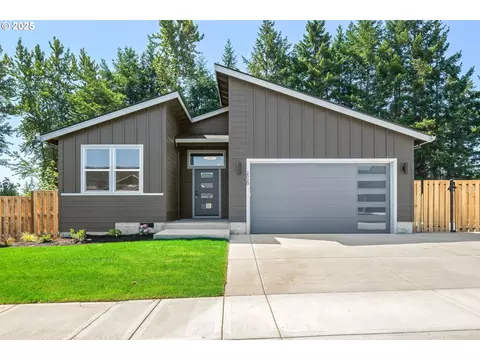 2020 E Badger Way, La Center, WA 98629