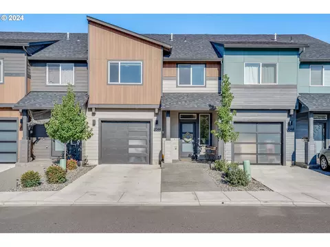12044 NE 108th St, Vancouver, WA 98662
