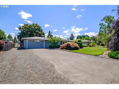 2161 Ellendale Ave, Dallas, OR 97338