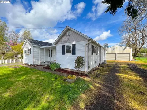 612 Centennial Blvd, Springfield, OR 97477 photo 1