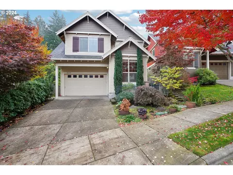 8224 SW 174th Ter, Beaverton, OR 97007