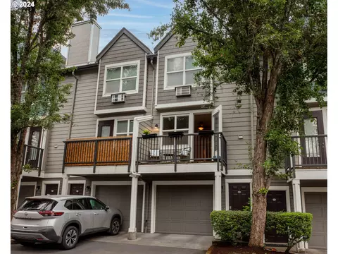 776 SE Fairwinds Loop, Vancouver, WA 98661