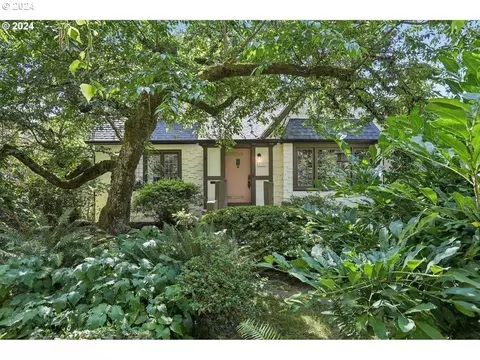 6707 SE 34th Ave, Portland, OR 97202