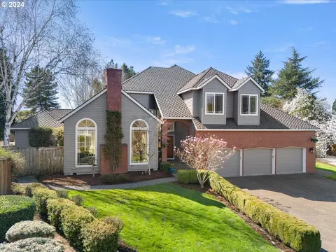 3475 NW Banyon Pl, Portland, OR 97229
