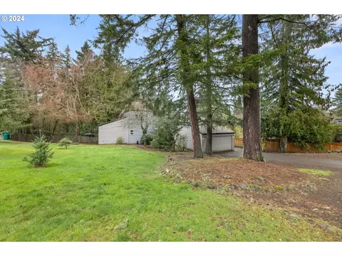 12239 SE Henderson St, Portland, OR 97236