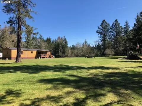 25966 Fleck Rd, Veneta, OR 97487