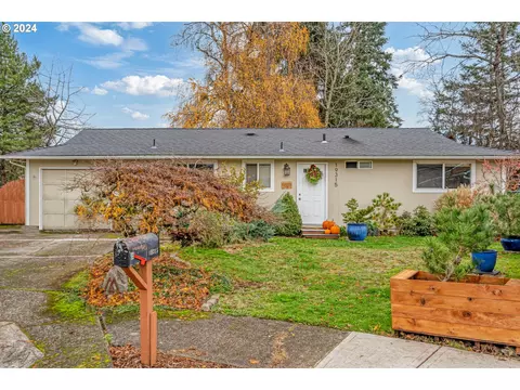 19315 SW Blaine St, Beaverton, OR 97003