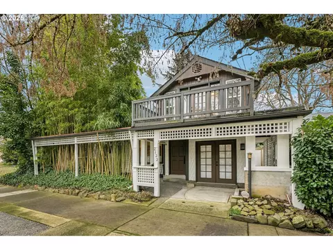 2122 N Emerson St, Portland, OR 97217